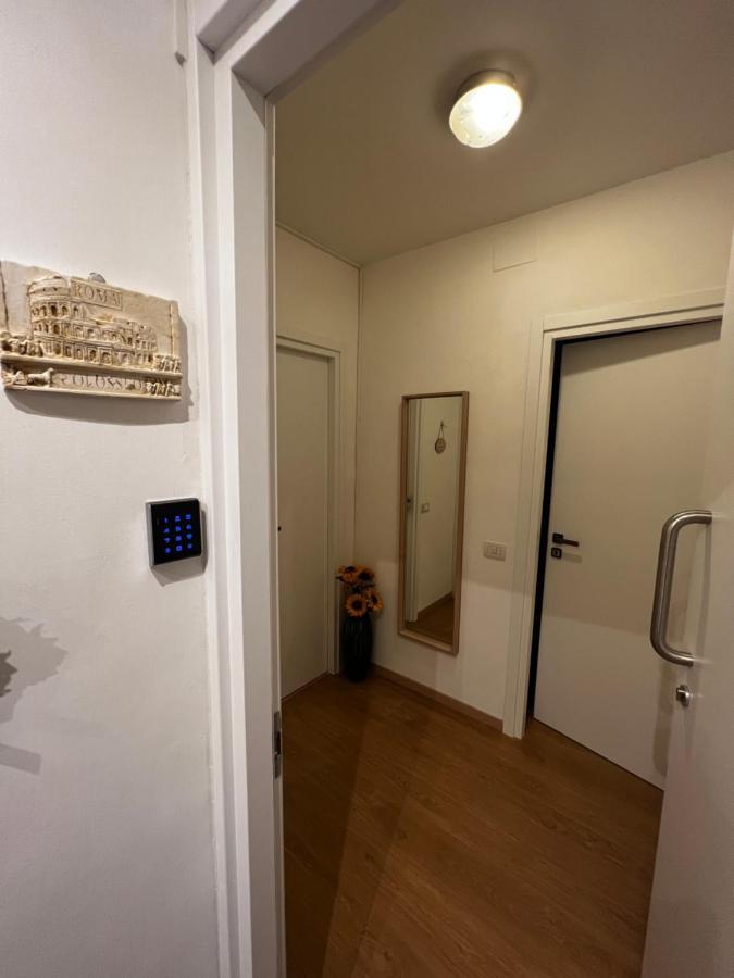 Roma Vatican'S Room Exterior photo
